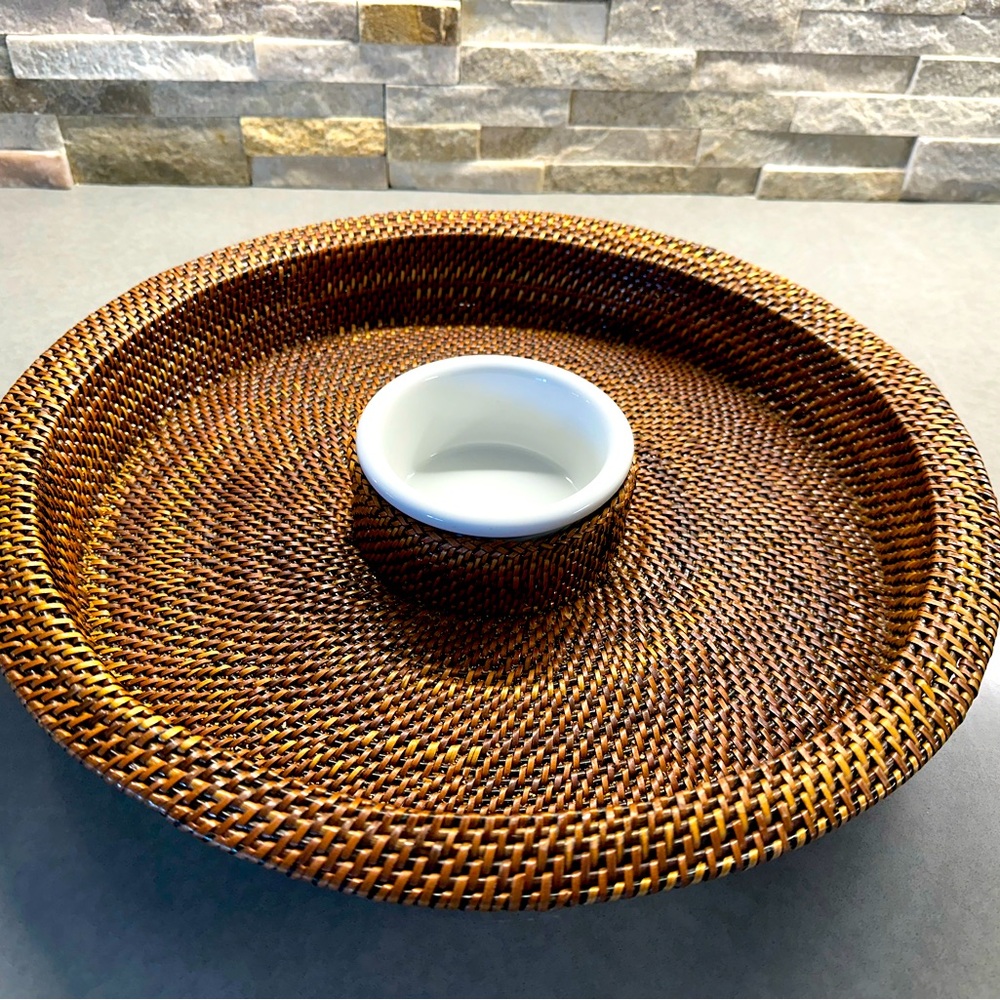 Williams Sonoma Nito chip and dip tray
